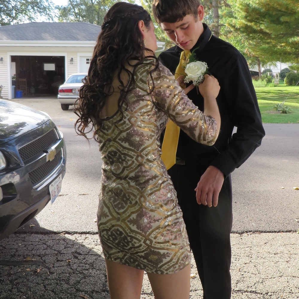 Lulu’s gold sequin dress